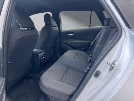 Vehicle image 9 Vehicle image 9