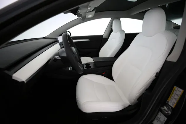 Tesla Model 3 Long Range D