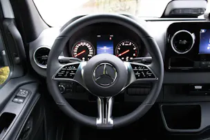 Mercedes-Benz Sprinter 319 CDI Pritsche PRO Standard