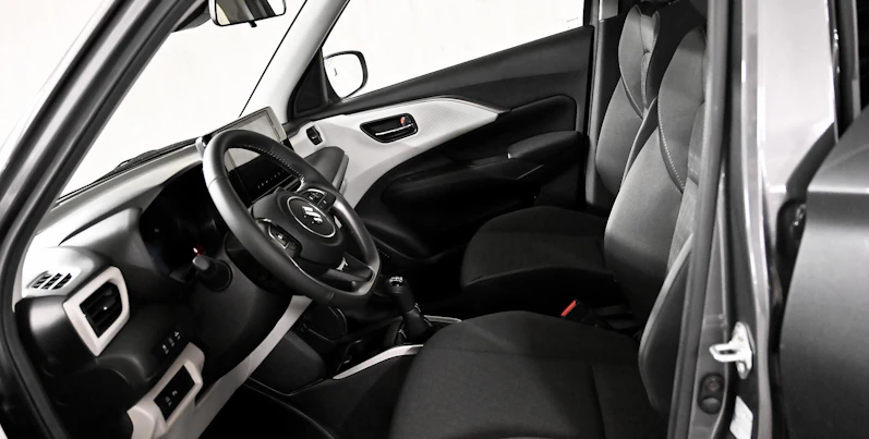 Fahrzeugbild SUZUKI SWIFT