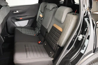 https://vehicle.imgix.net/4183751/a74fd0aa-1784-4175-81cf-80c43c644976.JPG