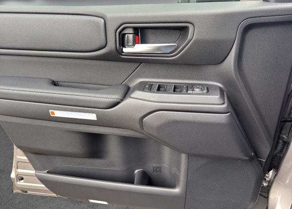 Vehicle image 10 Vehicle image 10