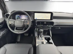 Toyota Land Cruiser 2.8 D 48V Style