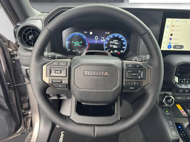 Toyota Land Cruiser 2.8 D 48V Style