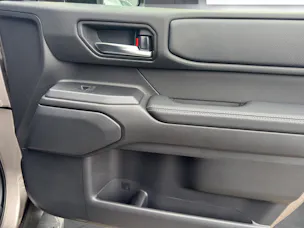 Toyota Land Cruiser 2.8 D 48V Style