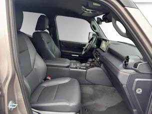 Toyota Land Cruiser 2.8 D 48V Style