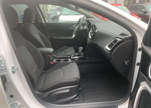 Fahrzeugbild 6 Fahrzeugbild 6