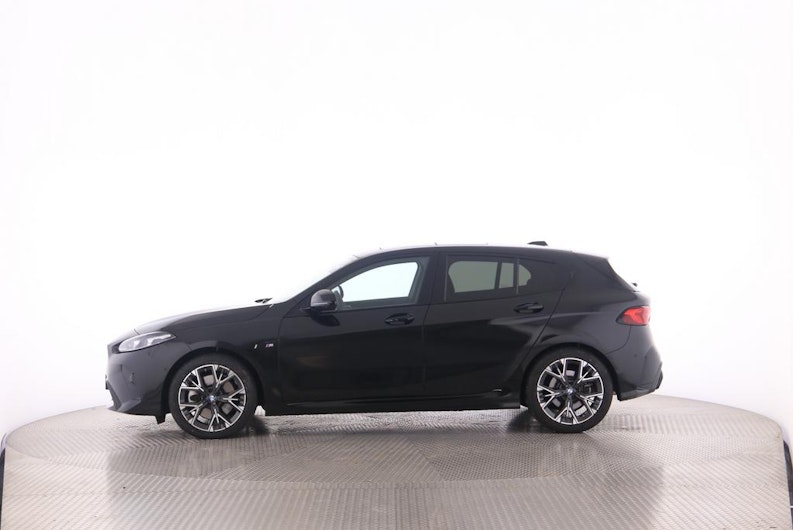 Vehicle image BMW 1 SERIES