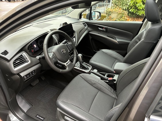 Vehicle image 7 Vehicle image 7