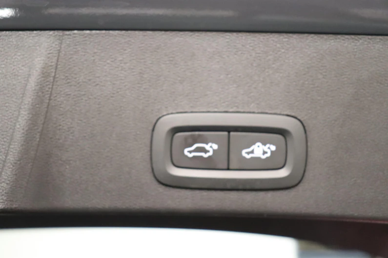 Fahrzeugbild VOLVO XC40