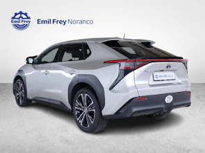 image du véhicule TOYOTA bZ4X Premium AWD con Tetto solare + Gancio traino amovibile e pneumatici invernali