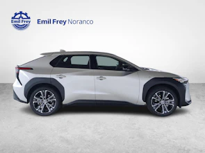 image du véhicule TOYOTA bZ4X Premium AWD con Tetto solare + Gancio traino amovibile e pneumatici invernali