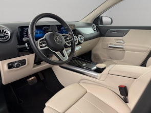Vehicle image MERCEDES-BENZ EQA 350 4matic