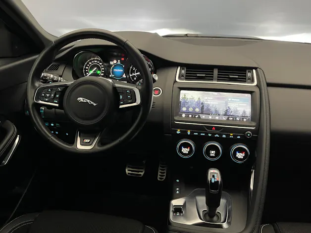 Jaguar E-Pace 2.0 T 200 R-Dynamic AWD