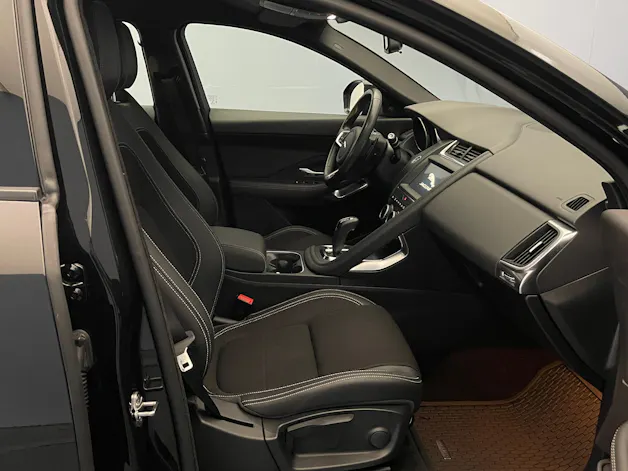 Jaguar E-Pace 2.0 T 200 R-Dynamic AWD