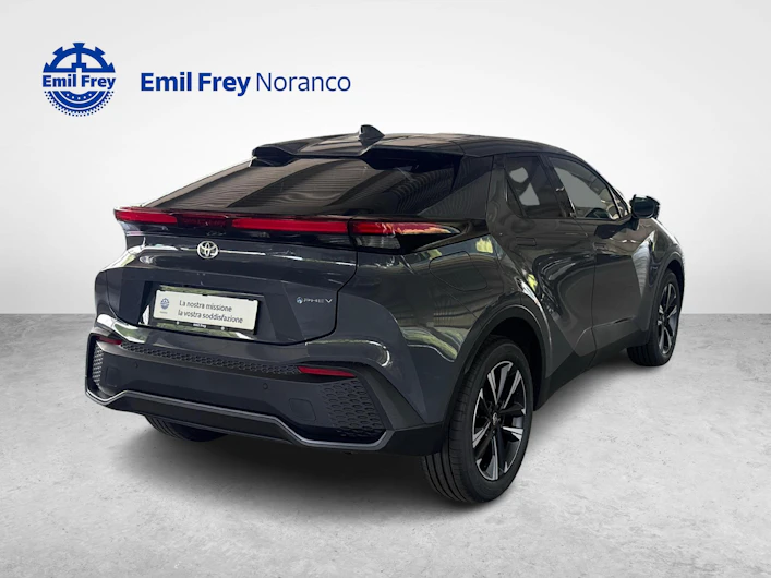 immagine del veicolo TOYOTA C-HR