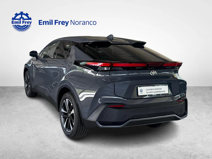 immagine del veicolo TOYOTA C-HR