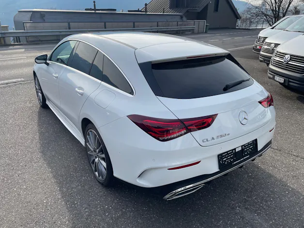 Mercedes-Benz CLA 250 e AMG Line Shooting Brake