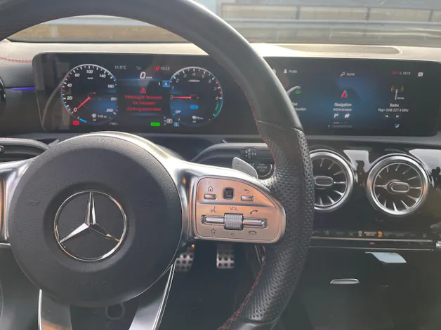Mercedes-Benz CLA 250 e AMG Line Shooting Brake