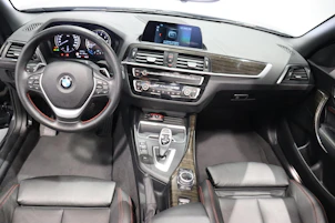 Fahrzeugbild BMW 230i SAG Cabrio