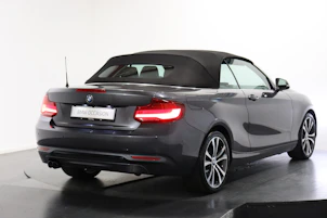 Fahrzeugbild BMW 230i SAG Cabrio