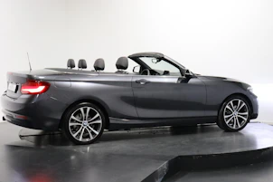 Fahrzeugbild BMW 230i SAG Cabrio