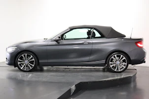 Fahrzeugbild BMW 230i SAG Cabrio