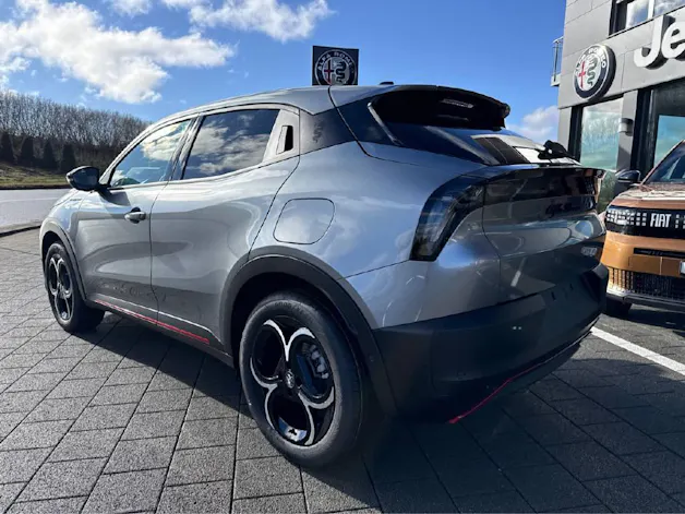 Alfa Romeo Junior 1.2 Ibrida Speciale