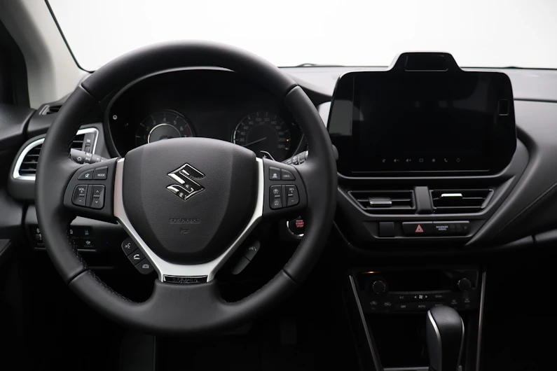 immagine del veicolo SUZUKI S-CROSS