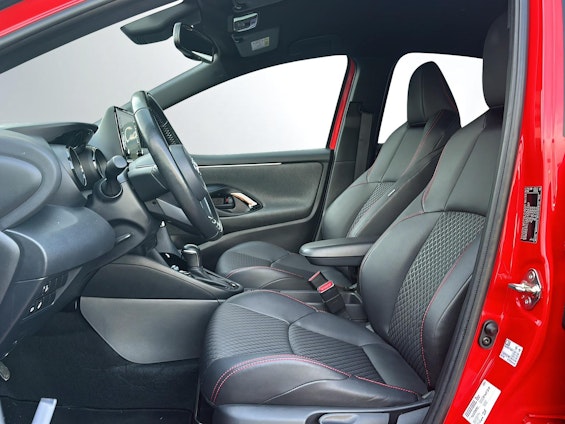 Vehicle image 3 Vehicle image 3