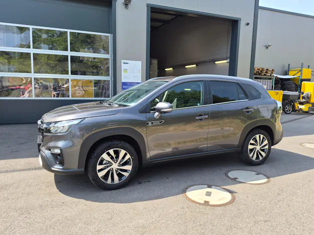 Suzuki S-Cross 1.4 T Sakura Top Hybrid 4x4