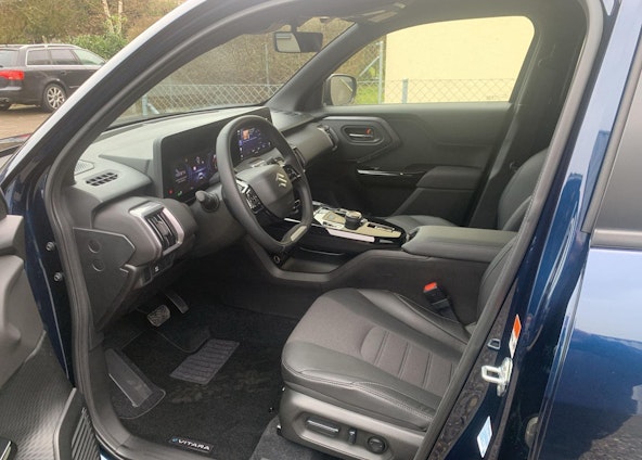 Vehicle image 4 Vehicle image 4