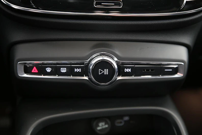 Fahrzeugbild VOLVO C40