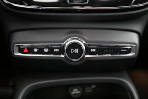 Fahrzeugbild VOLVO XC40 P6 Plus