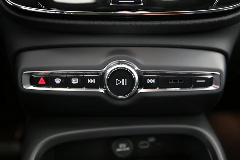 Fahrzeugbild VOLVO XC40