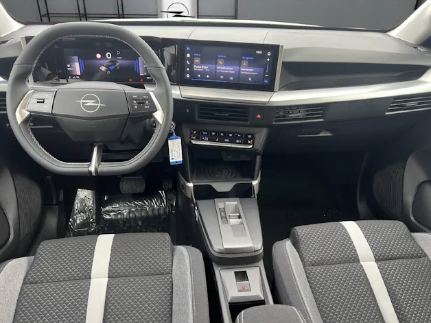 Opel Frontera 1.2 T HEV 145 GS
