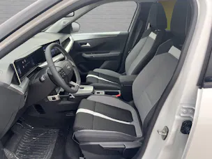 Opel Frontera 1.2 T HEV 145 GS