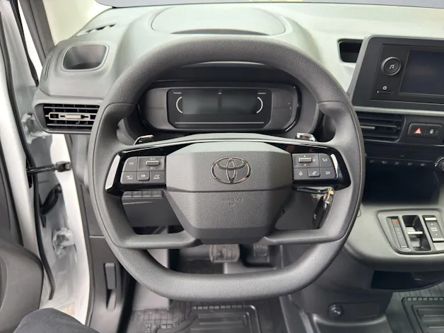 Toyota PROACE CITY Van L1 52KWh Active
