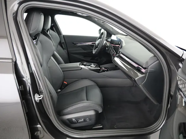 BMW 550e xDrive Touring