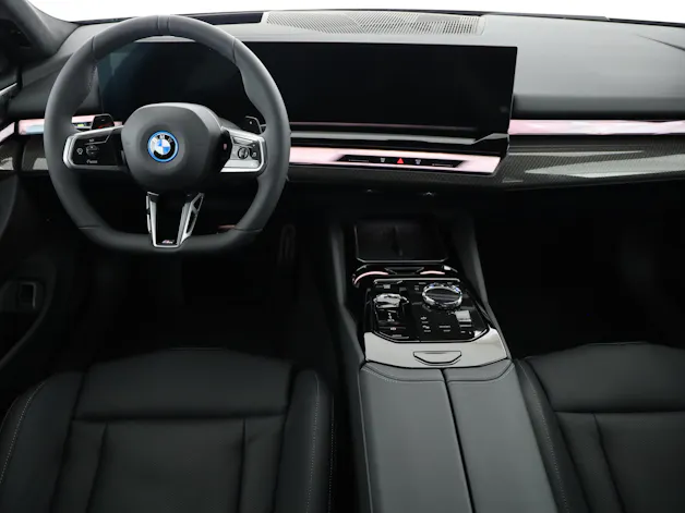 BMW 550e xDrive Touring