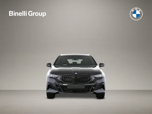 BMW 550e xDrive Touring