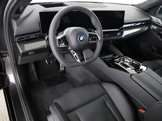 BMW 550e xDrive Touring