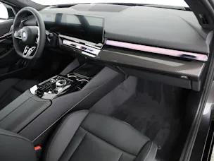 BMW 550e xDrive Touring