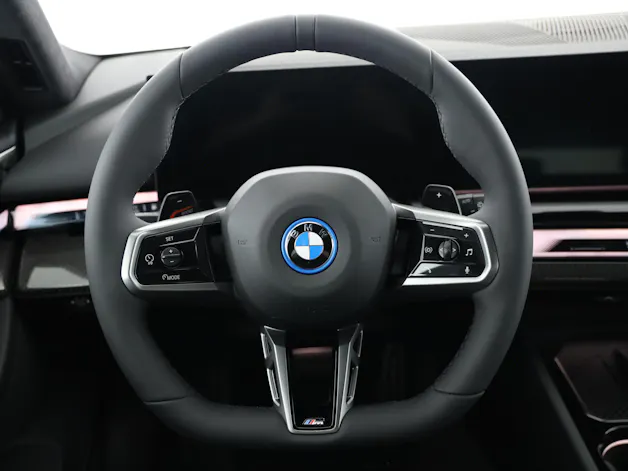 BMW 550e xDrive Touring