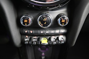 Vehicle image MINI F56 Cooper SE