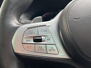 BMW 750i xDrive SAG