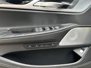BMW 750i xDrive SAG