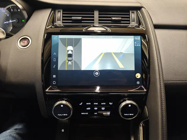 Jaguar E-Pace 2.0 I4 200 SE AWD + Ruote invernali incluse