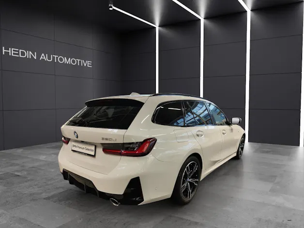 BMW 320d xDrive SAG Touring Attraktiven Leasingzinssatz ab 1,9 % bei Abschluss einer BMW Fahrzeugversicherung.