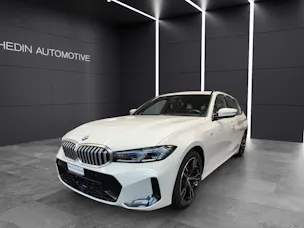BMW 320d xDrive SAG Touring Attraktiven Leasingzinssatz ab 1,9 % bei Abschluss einer BMW Fahrzeugversicherung.